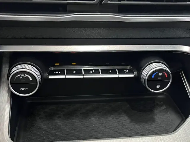 Geely Binyue — Фото автомобиля 20