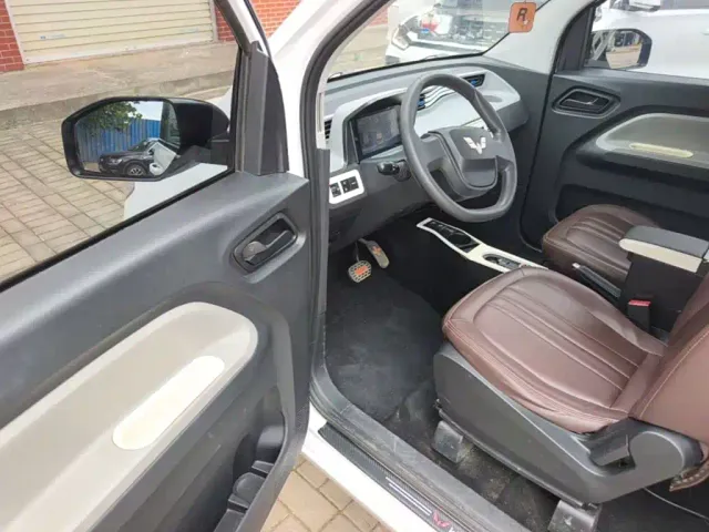 Wuling Hongguang Mini EV — Фото автомобиля 15