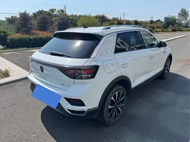 Volkswagen T-Roc — Фото автомобиля 5