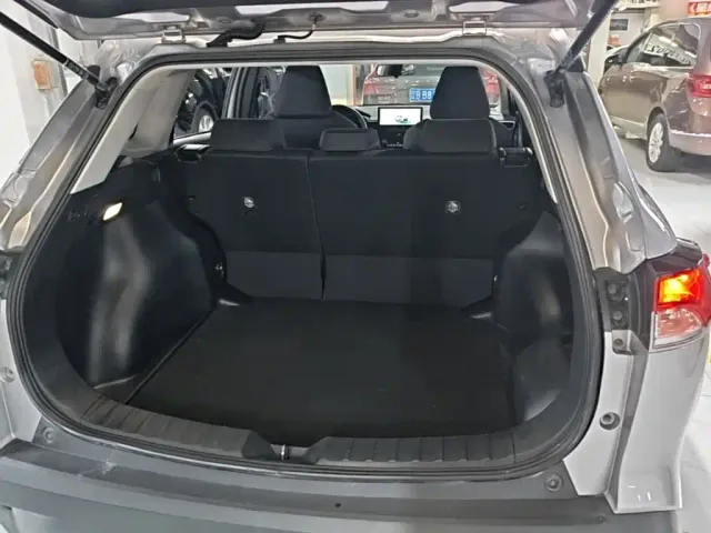 Toyota Corolla Cross — Фото автомобиля 18