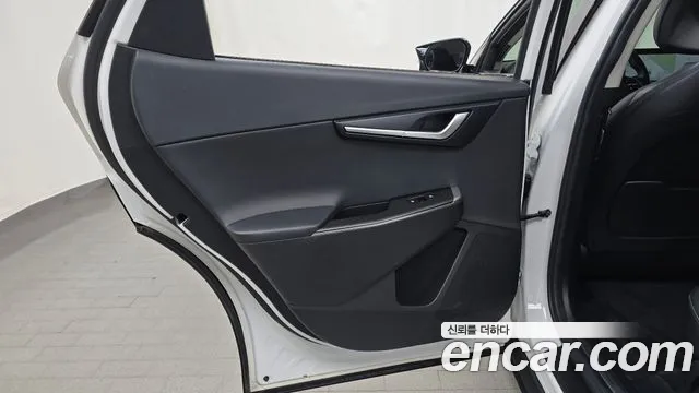 Kia EV6 — Фото автомобиля 25