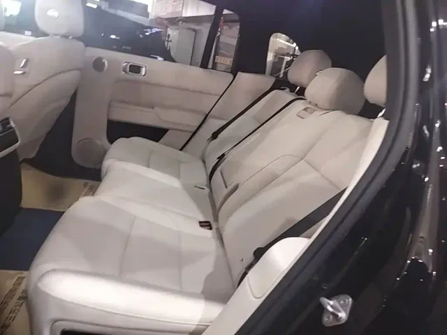 Li Auto L7 — Фото автомобиля 16
