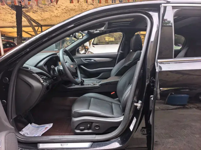 Cadillac CT5 — Фото автомобиля 5