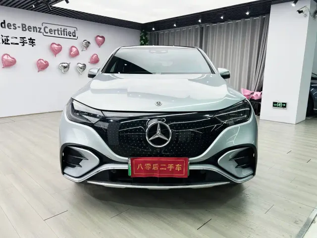 Mercedes-Benz EQE SUV — Фото автомобиля 2