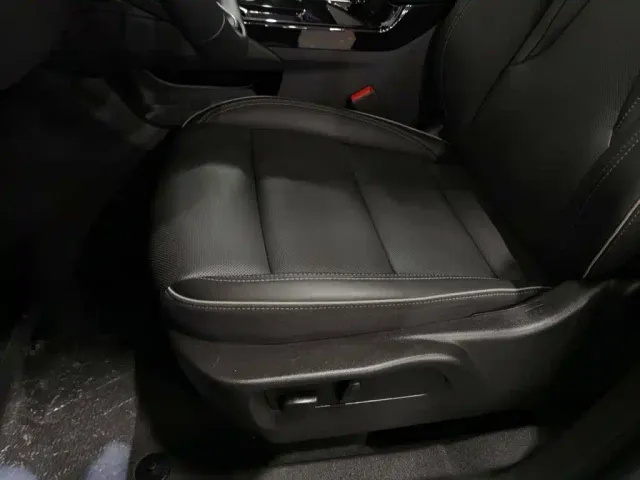 Buick Envision Plus — Фото автомобиля 20