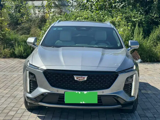 Cadillac GT4 — Фото автомобиля 2