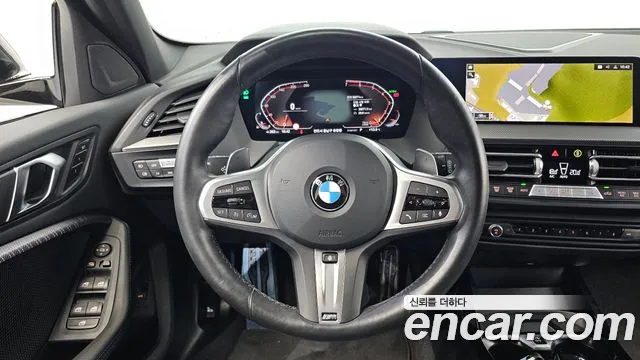 BMW 1 Series F40 — Фото автомобиля 21