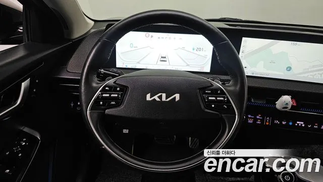 Kia EV6 — Фото автомобиля 12