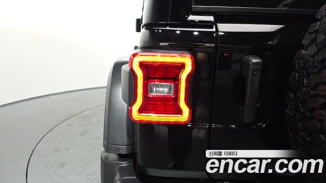 Jeep Wrangler — Фото автомобиля 8