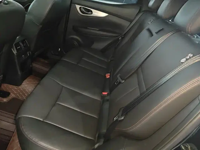 Nissan Qashqai — Фото автомобиля 16