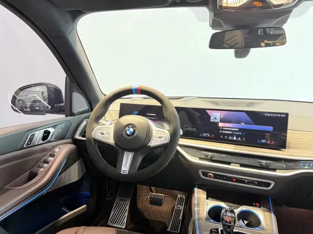 BMW X5 — Фото автомобиля 12