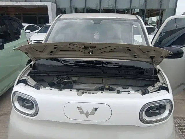 Wuling Hongguang Mini EV — Фото автомобиля 19