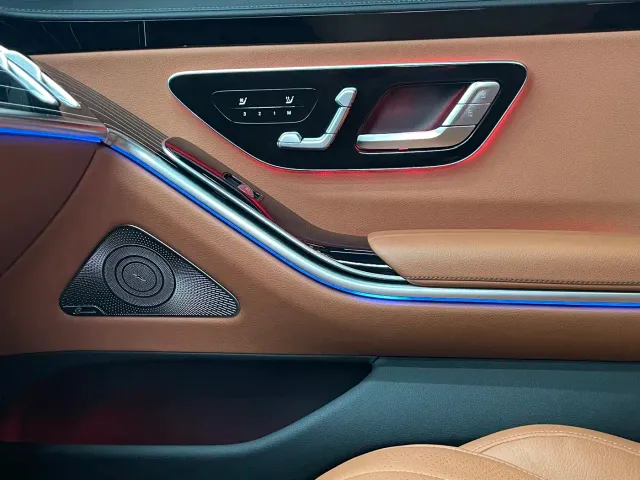 Mercedes-Benz S-Class — Фото автомобиля 17