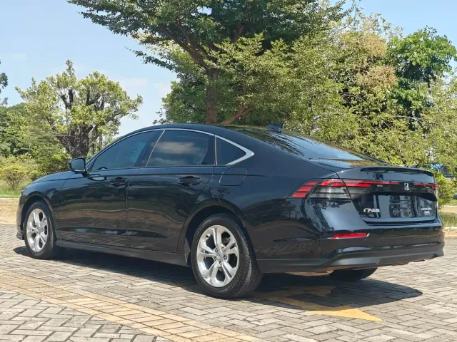 Honda Accord — Фото автомобиля 25