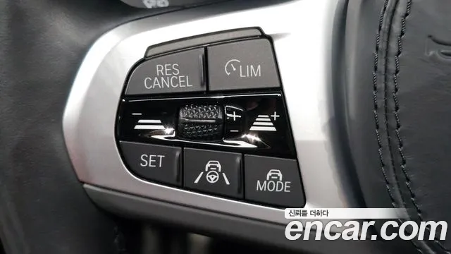 BMW 5 Series G30 — Фото автомобиля 24