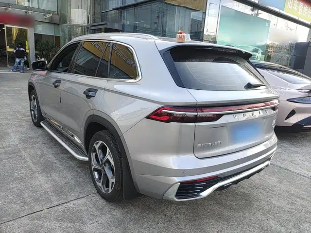 Geely Xingyue L — Фото автомобиля 4