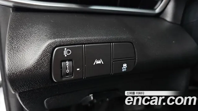 Hyundai AVANTE Avante (CN7) — Фото автомобиля 14