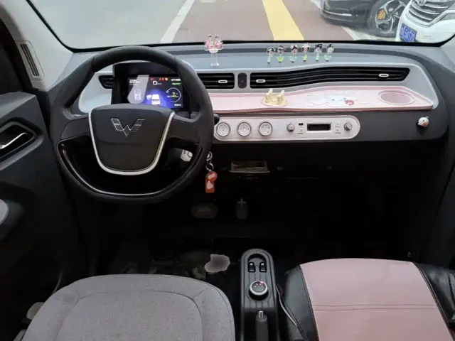 Wuling Hongguang Mini EV — Фото автомобиля 9
