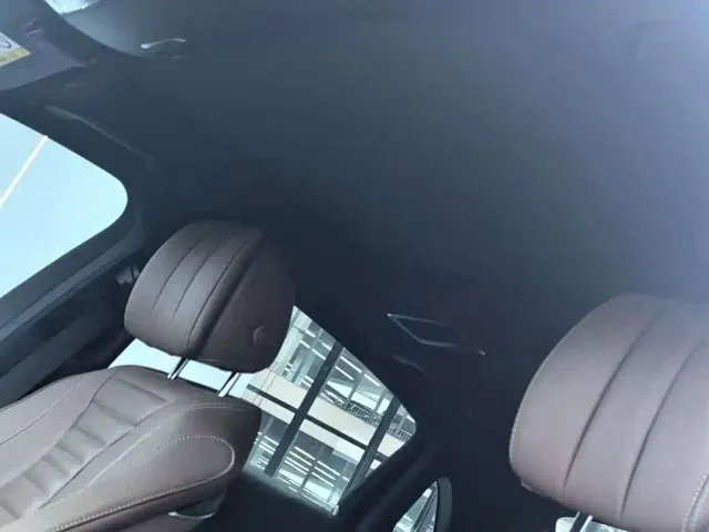 Mercedes-Benz E-Class — Фото автомобиля 11