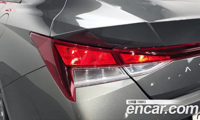 Hyundai Avante CN7 — Фото автомобиля 8