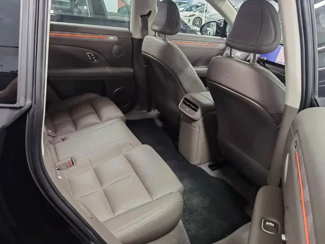 IM Motors LS6 — Фото автомобиля 5