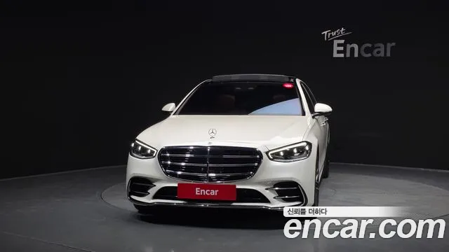 Mercedes-Benz S-Class — Фото автомобиля 3