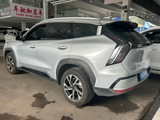 Geely Boyue L — Фото автомобиля 11