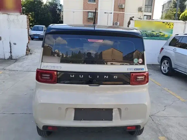 Wuling Hongguang Mini EV — Фото автомобиля 5