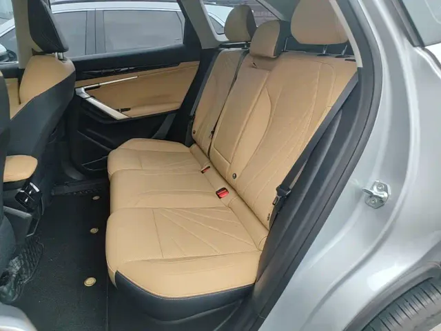 Geely Boyue L 2023 1.5TD DCT Premium — Фото автомобиля 16