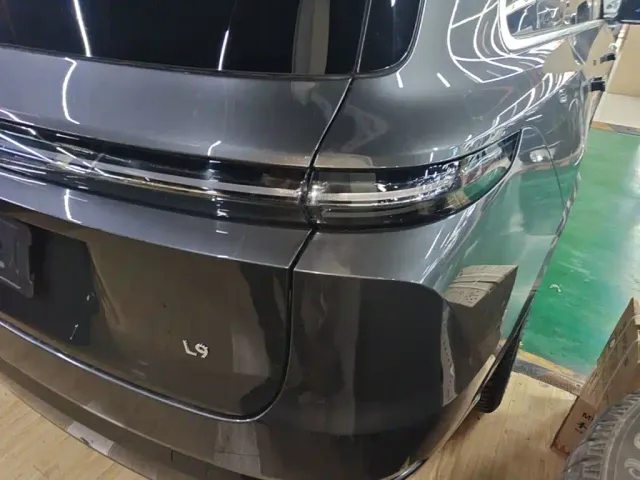 Li Auto L9 — Фото автомобиля 7