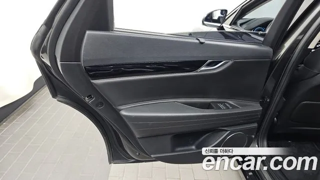 Genesis G80 Бензин 2.5 турбо AWD — Фото автомобиля 22