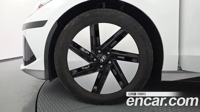Hyundai Ioniq 6 — Фото автомобиля 5