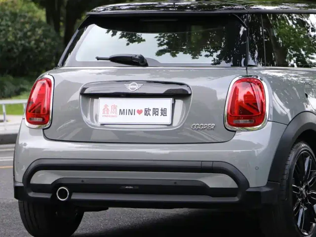 MINI Hatch — Фото автомобиля 10