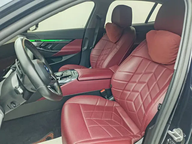 BMW i5 — Фото автомобиля 7
