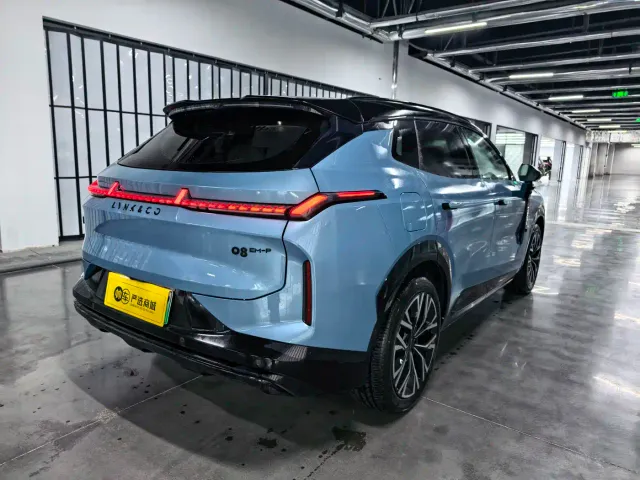 Lynk & Co 08 EM-P — Фото автомобиля 4