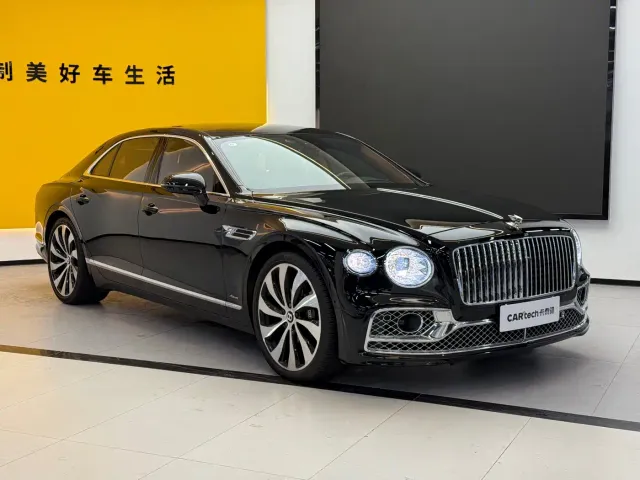 Bentley Flying Spur — Фото автомобиля 3