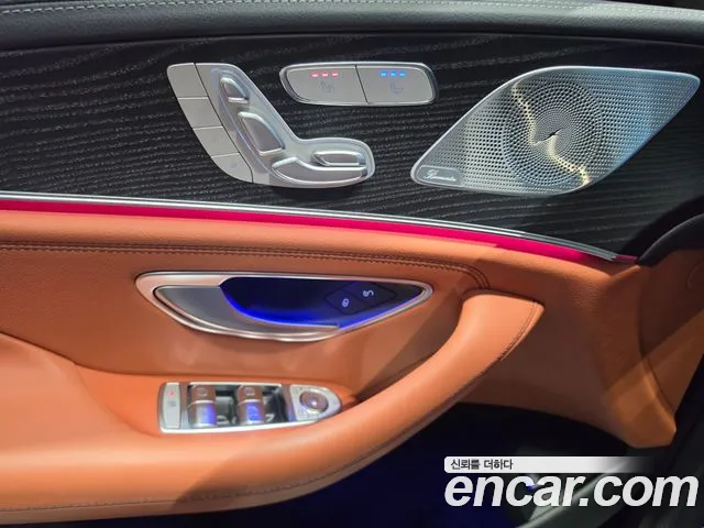 Mercedes-Benz CLS-Class — Фото автомобиля 12