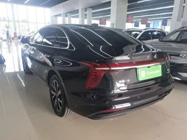 Hongqi H5 PHEV — Фото автомобиля 4