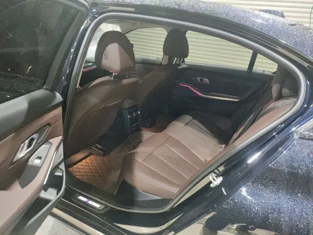 BMW 3 Series — Фото автомобиля 6