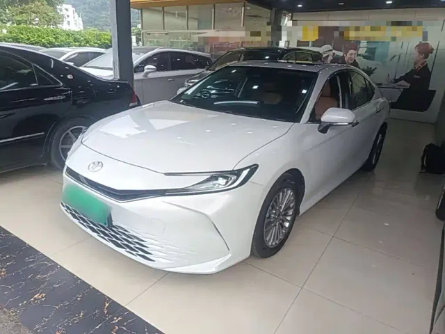 Фотография автомобиля — Toyota Camry