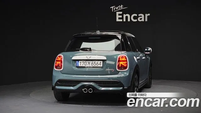 Mini Cooper — Фото автомобиля 4