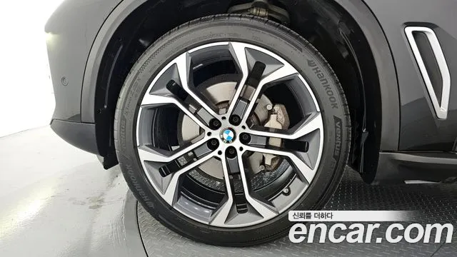 BMW X5 — Фото автомобиля 3