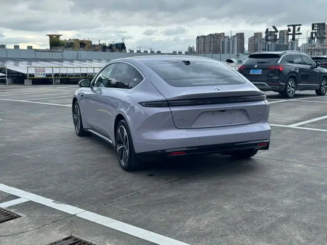 Nio ET5 — Фото автомобиля 5