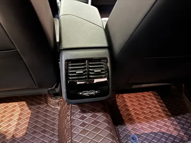Volkswagen Sagitar — Фото автомобиля 14