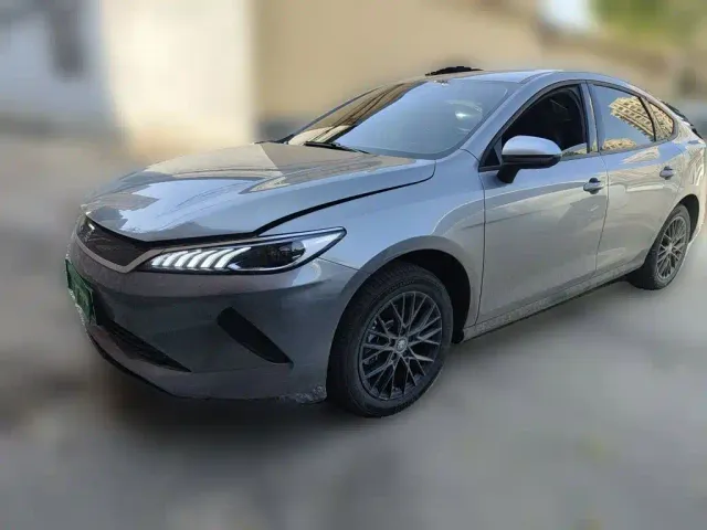 Фотография автомобиля — BYD Qin PLUS
