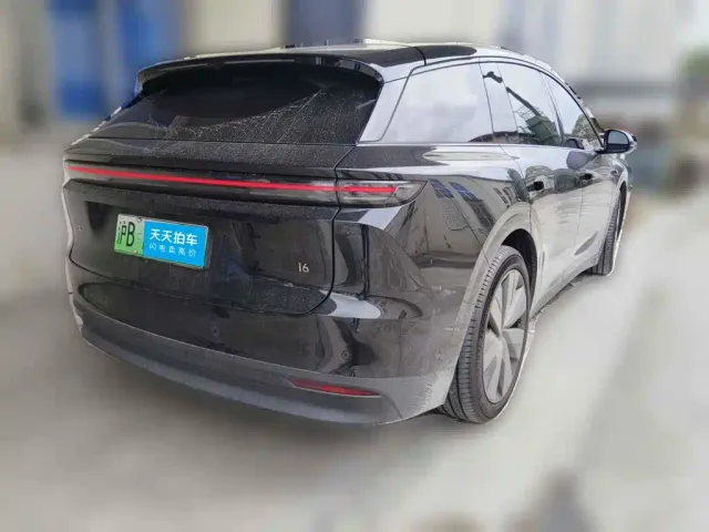 Li Auto i6 — Фото автомобиля 2