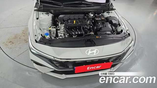 Hyundai Avante CN7 — Фото автомобиля 9