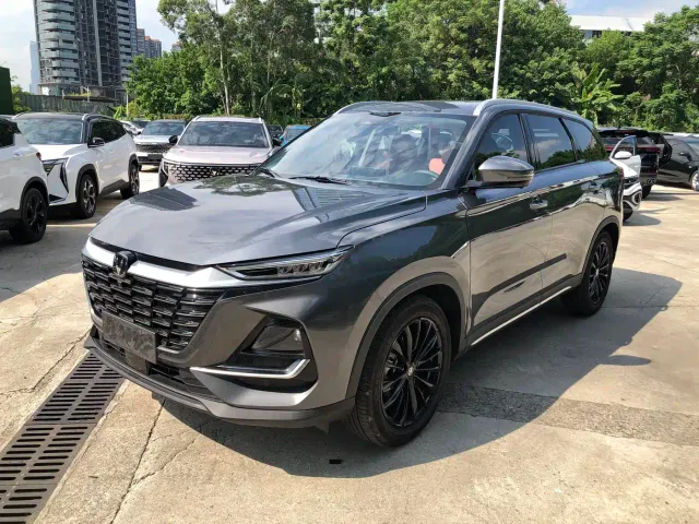 Фотография автомобиля — Changan CS75