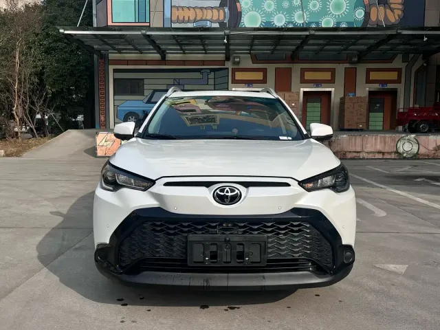 Toyota Frontlander — Фото автомобиля 2