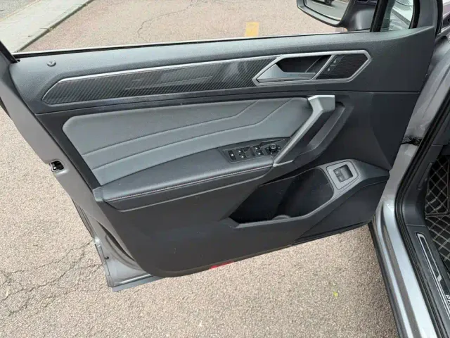 Volkswagen Tiguan L PHEV — Фото автомобиля 6